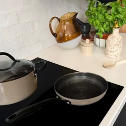 Cook & Pan - Honey Taupe of Mind Kookpot 20 cm met glazen deksel