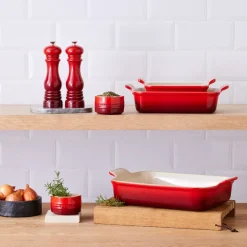 Le Creuset - Pepermolen Kersenrood 21cm