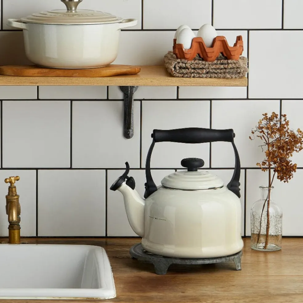 Le Creuset - Tradition Fluitketel Meringue 2,1l