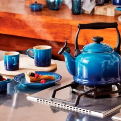 Le Creuset - Tradition Fluitketel Azure 2,1l