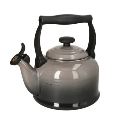 Le Creuset - Tradition Fluitketel Flint 2,1l