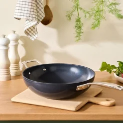 Le Creuset - Wokpan Essential Non-Stick 30 cm