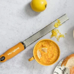 Microplane - Premium Classic Rasp Zester - Mosterd Geel