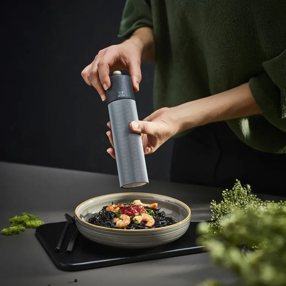 Peugeot - Line Peper- en Zoutmolen set 22 cm Carbon en Aluminium