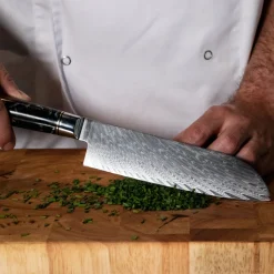 Shinrai Knives - Epoxy Onyx Damascus Santoku mes 18 cm