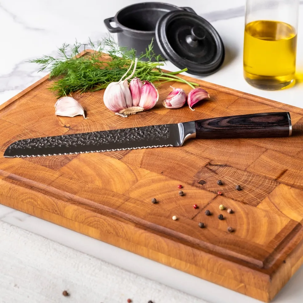 Shinrai Knives - Hammered RVS Broodmes 20 cm