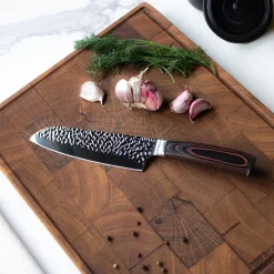 Shinrai Knives - Hammered RVS Santoku mes 18 cm